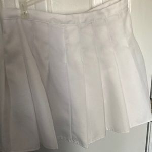white pleated skirt - no brand